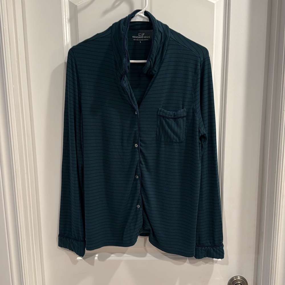 🤩Vineyard Vines Modal Pajama Top🤩